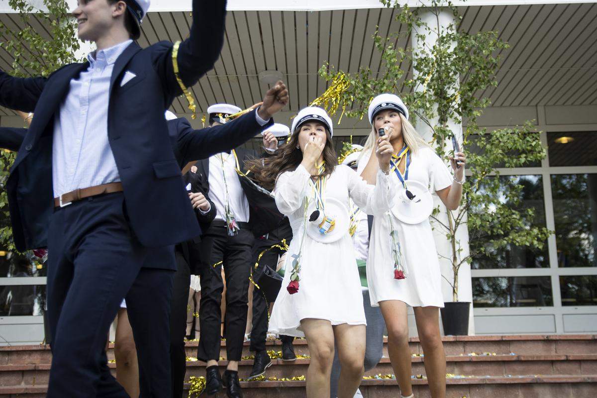 Snygg på studenten, inte full